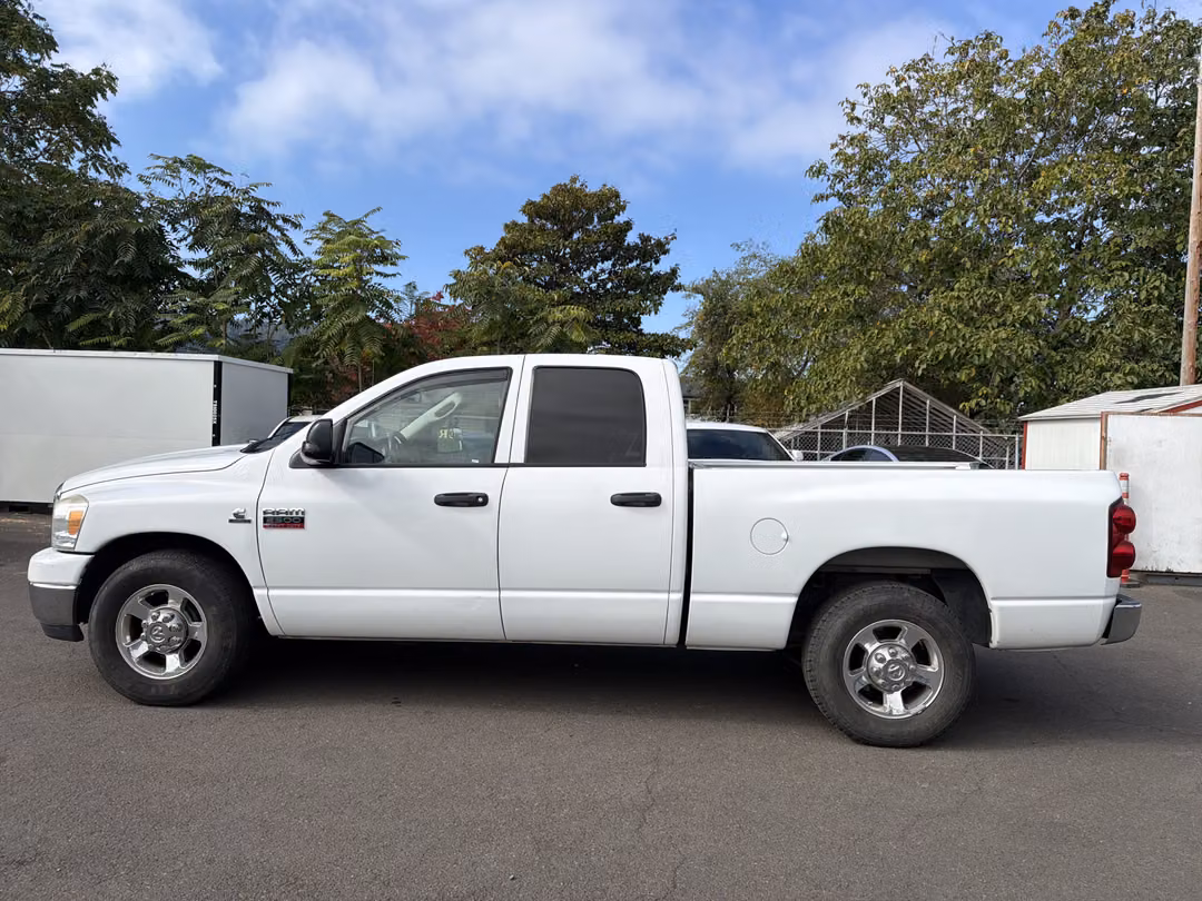 2008 Dodge Ram 2500 SLT - Image 2