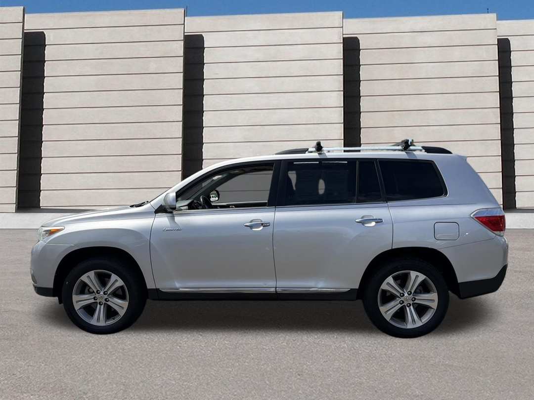 2013 Toyota Highlander Limited - Image 2