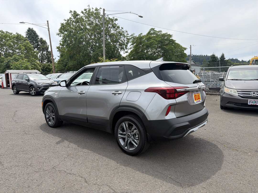 2021 Kia Seltos LX - Image 3