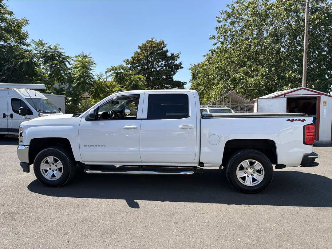 2018 Chevrolet Silverado 1500 LT - Image 2