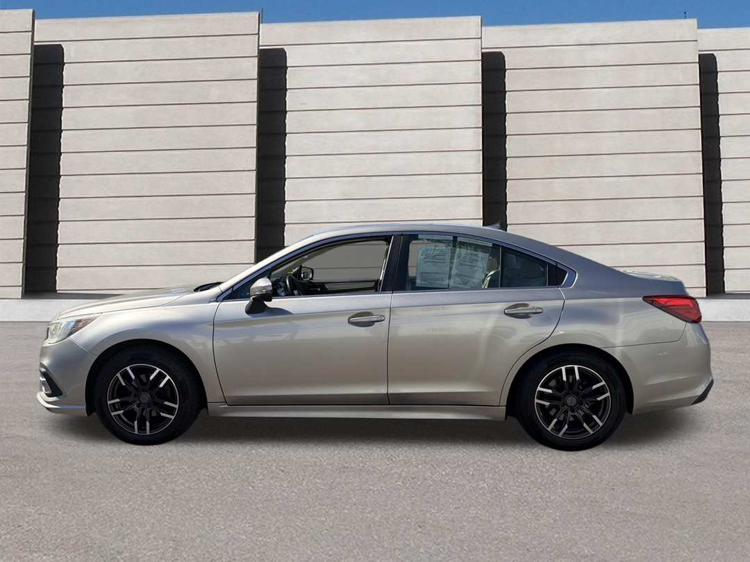 2018 Subaru Legacy Premium - Image 2
