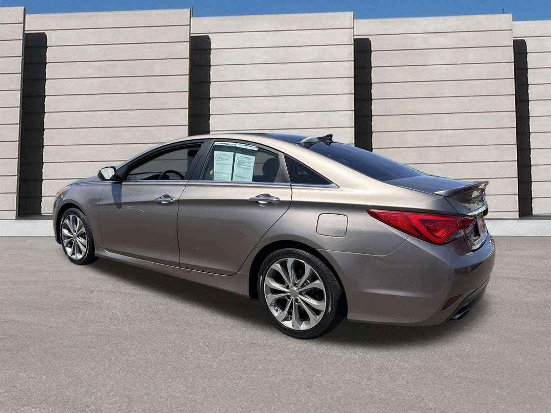 2014 Hyundai Sonata Limited - Image 2