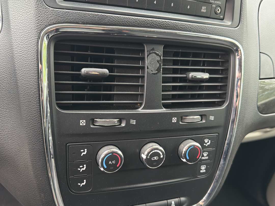 2019 Dodge Grand Caravan Canada Value Package - Photo 22