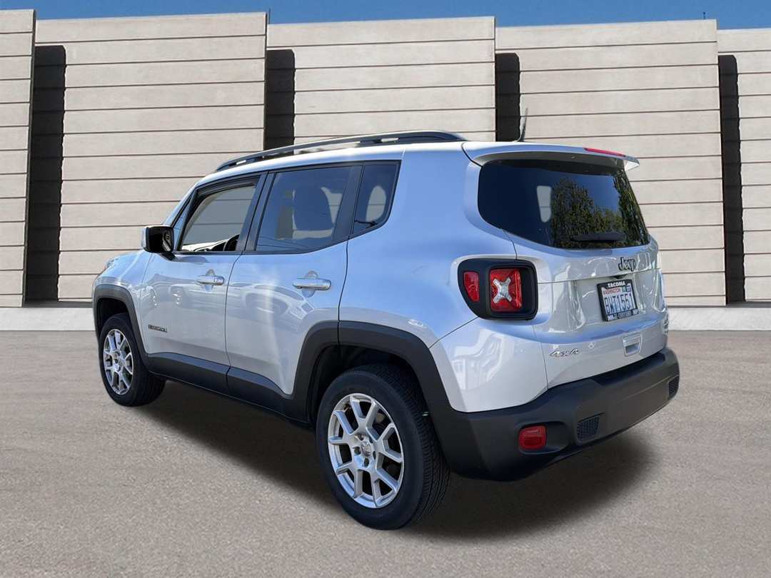2020 Jeep Renegade Latitude - Image 3