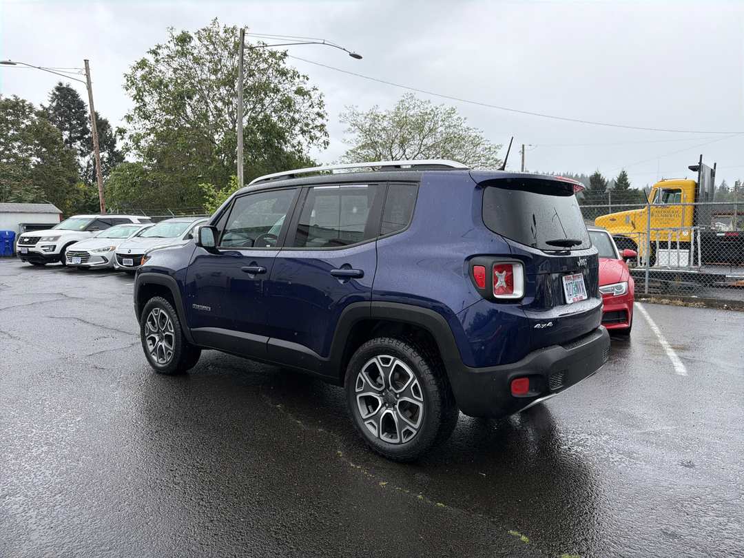 2016 Jeep Renegade Limited - Image 3