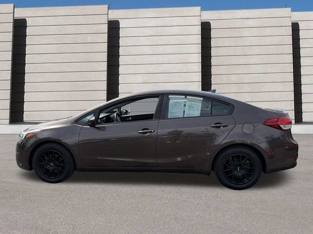 2017 Kia Forte LX - Image 2