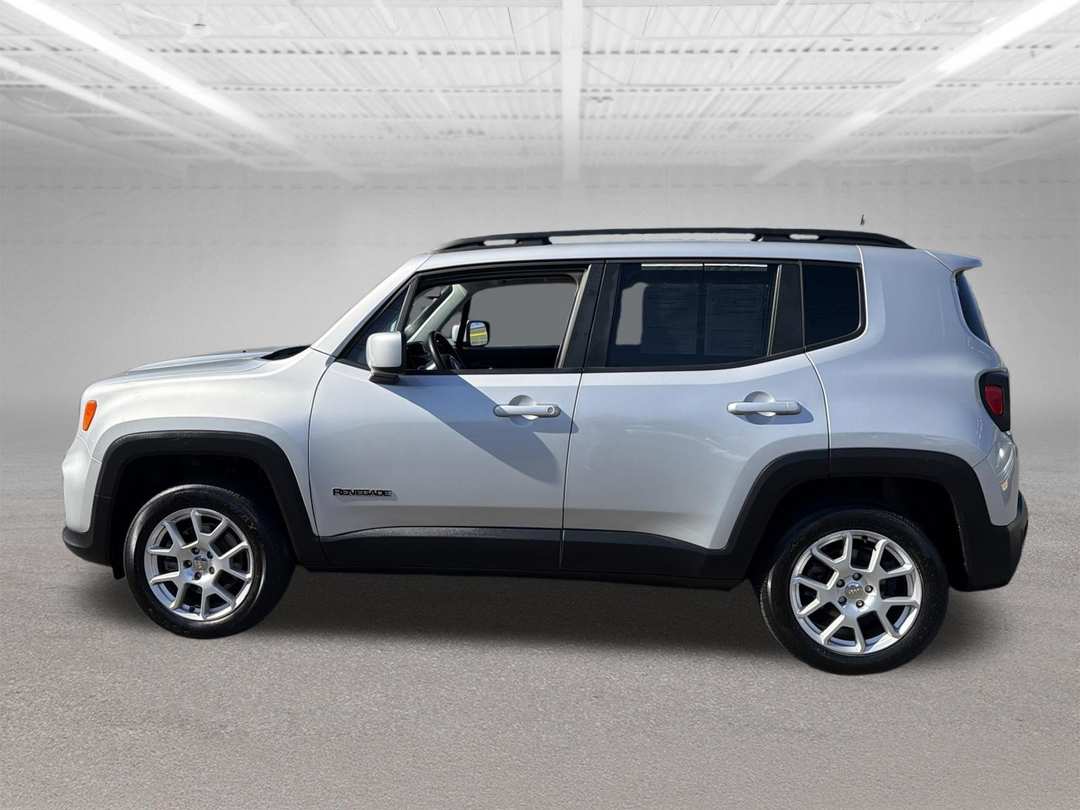2020 Jeep Renegade Latitude - Image 2