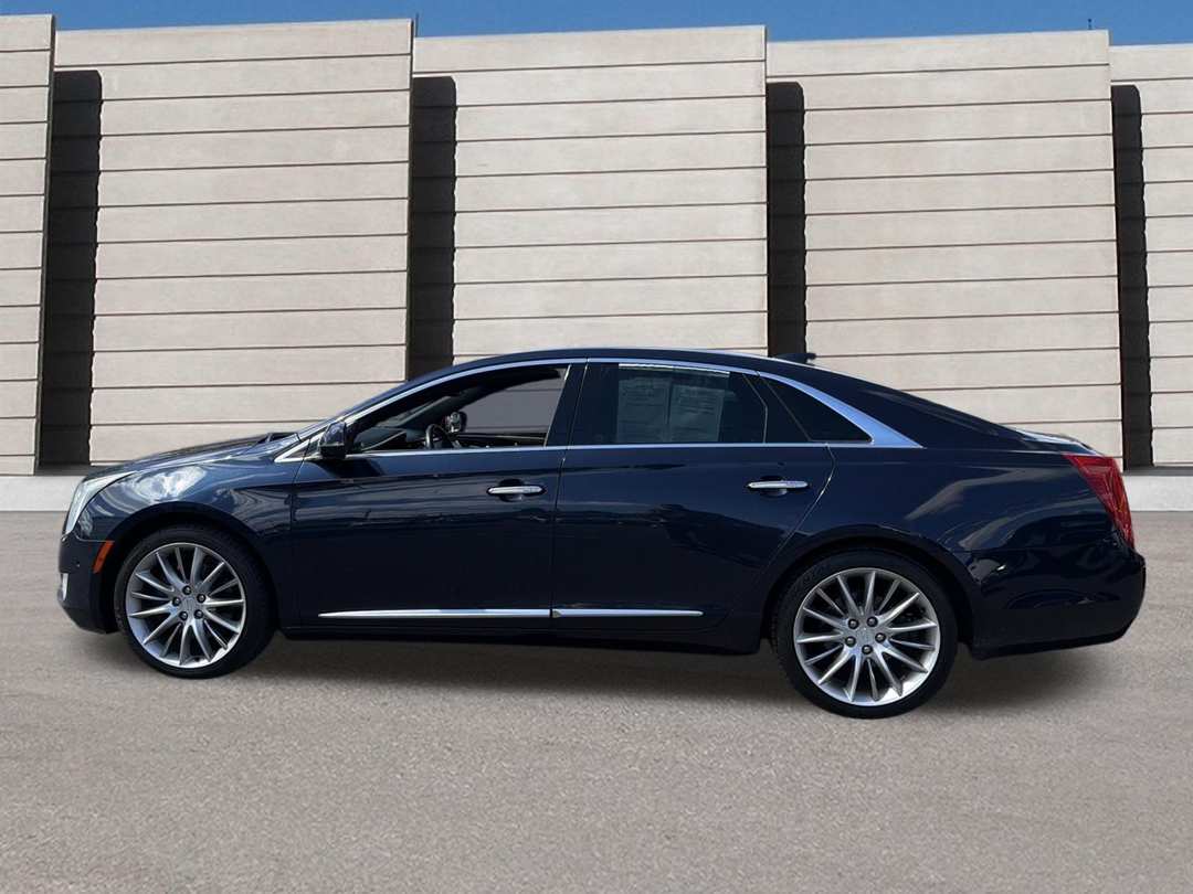 2016 Cadillac Xts Platinum - Image 2