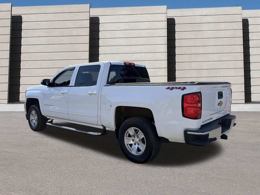 2018 Chevrolet Silverado 1500 LT - Image 3