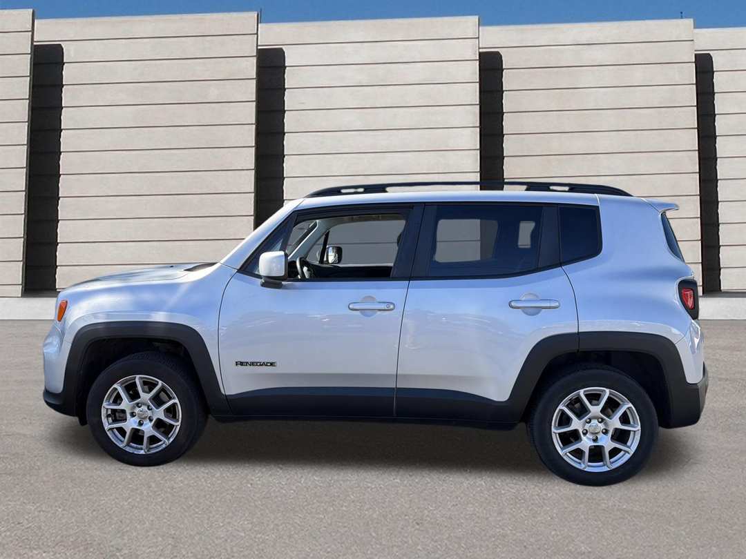 2020 Jeep Renegade Latitude - Image 2