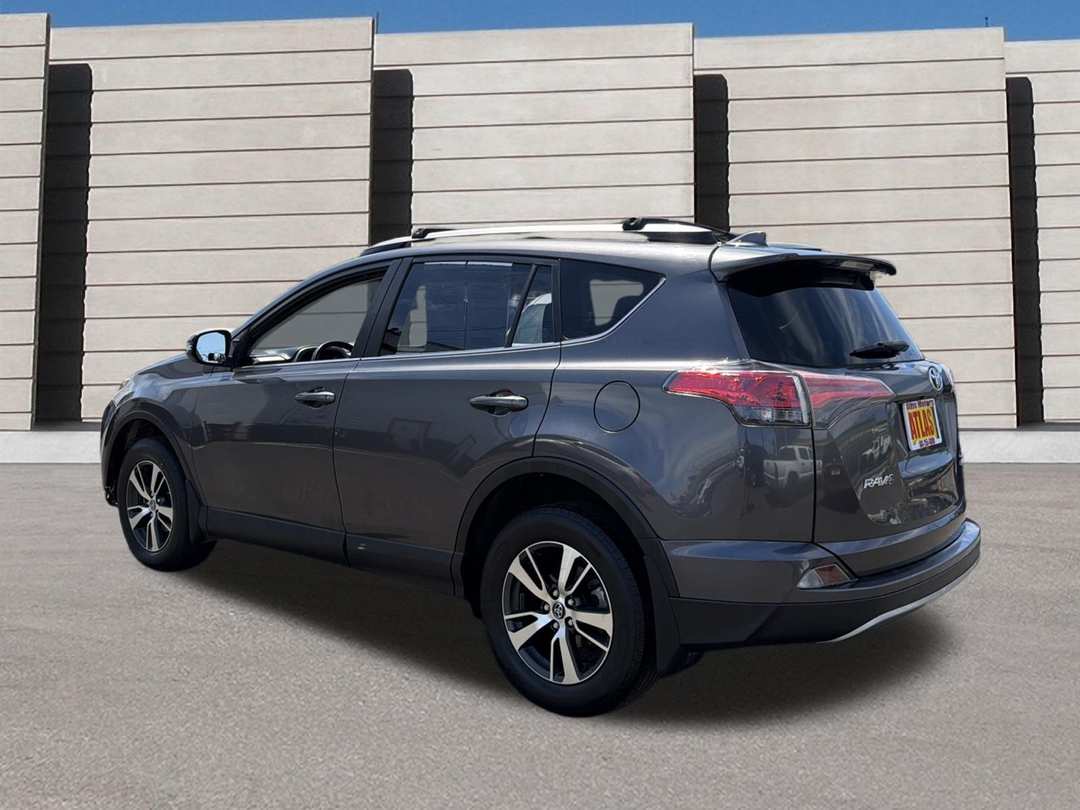 2018 Toyota Rav4 - Image 3