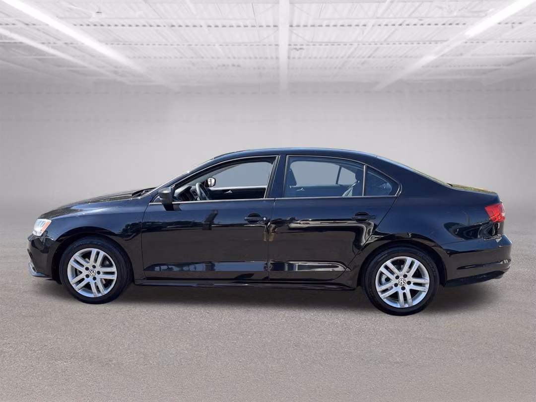 2015 Volkswagen Jetta - Image 2