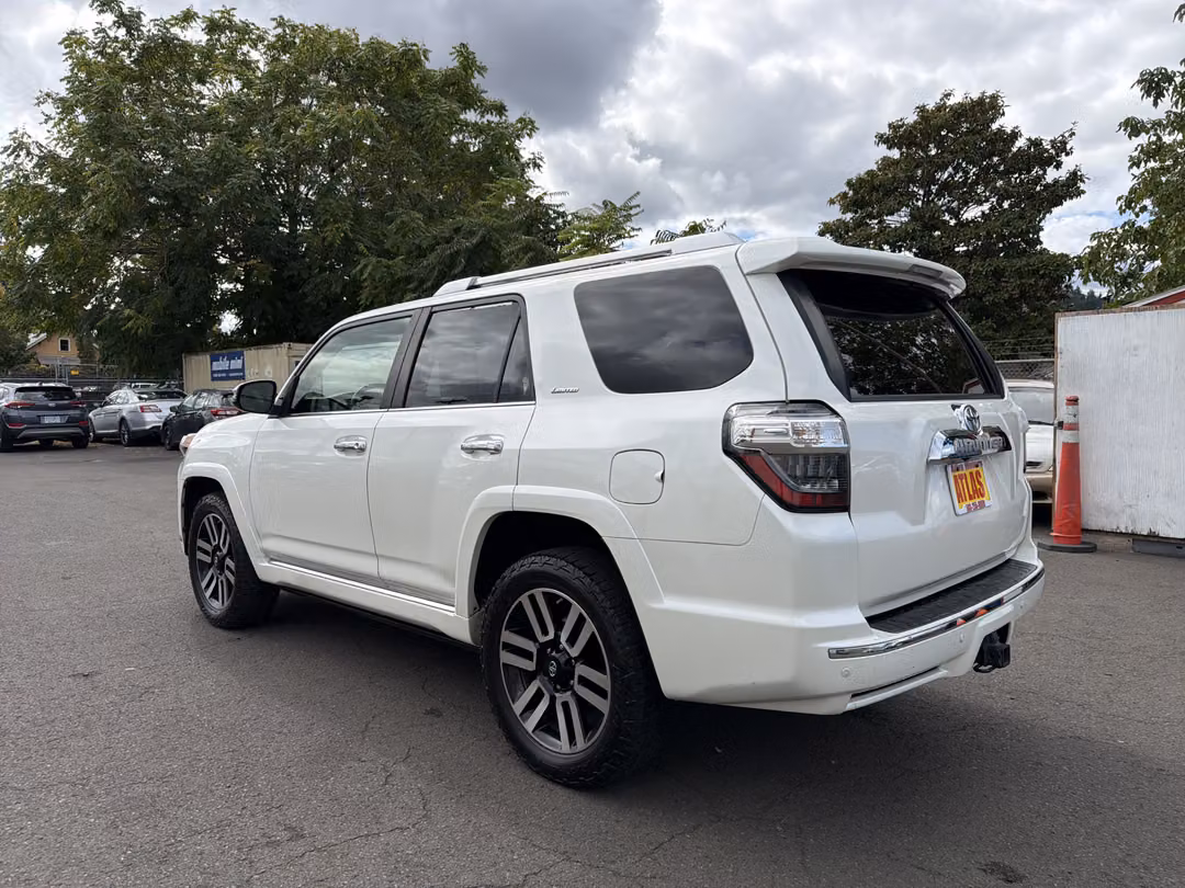 2018 Toyota 4Runner - Image 3