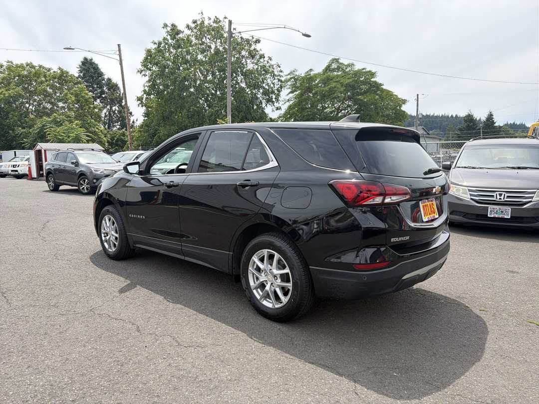 2022 Chevrolet Equinox LT - Image 3