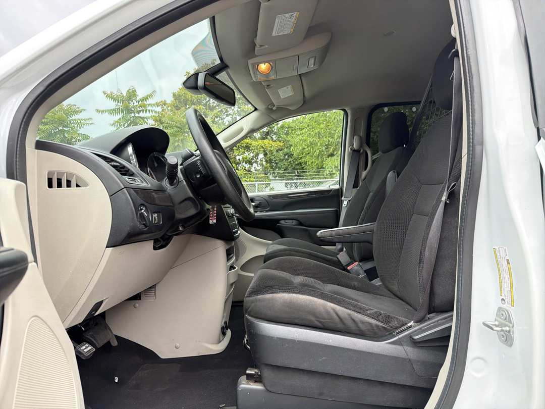 2019 Dodge Grand Caravan Canada Value Package - Photo 12