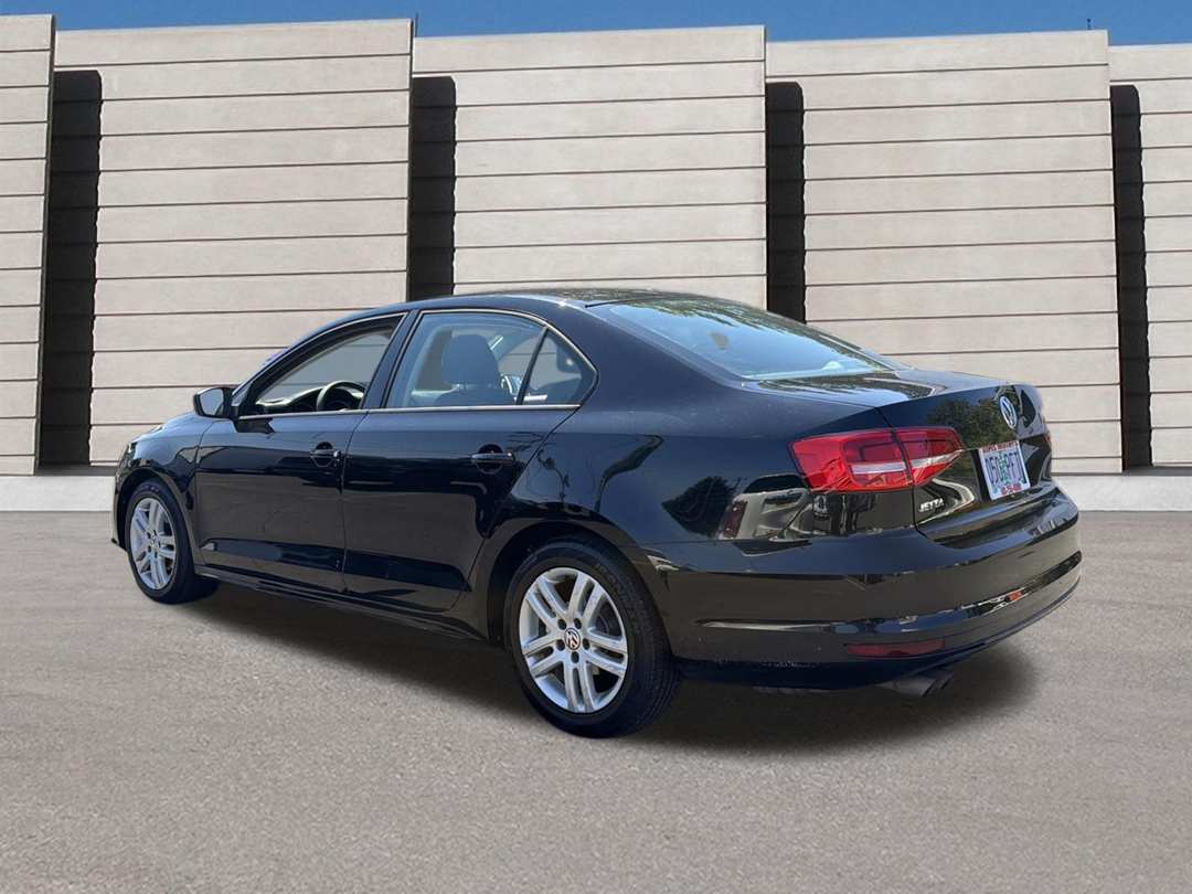2015 Volkswagen Jetta - Image 3