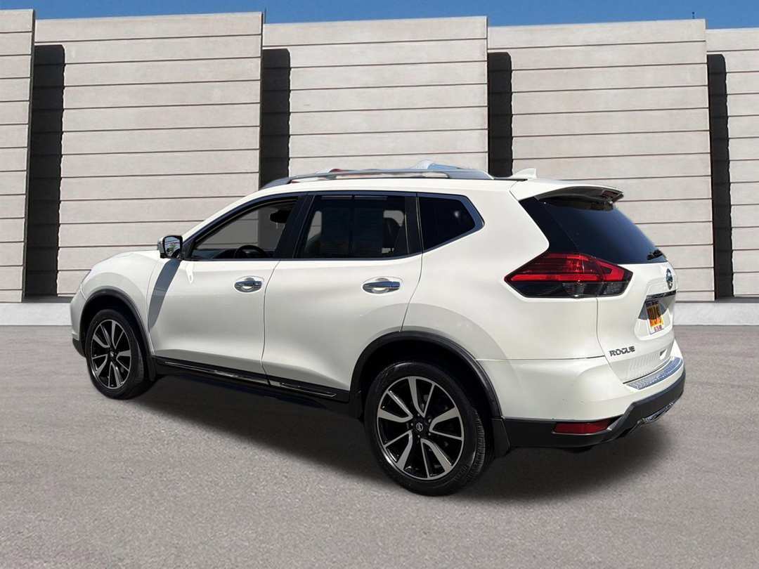 2017 Nissan Rogue SL - Image 3