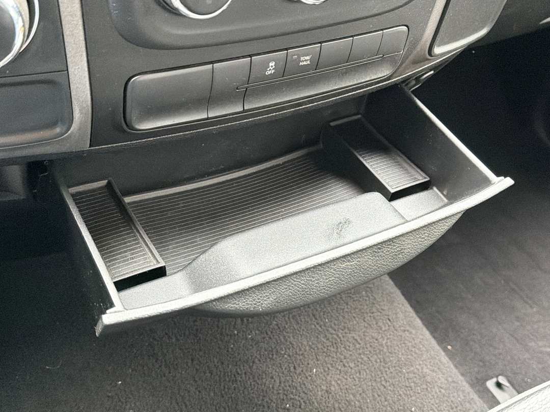 2018 Ram 1500 Tradesman - Image 3