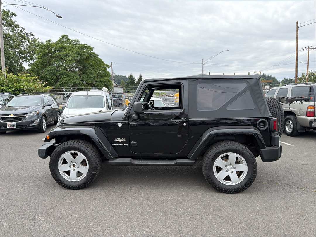 2011 Jeep Wrangler Sahara - Image 2