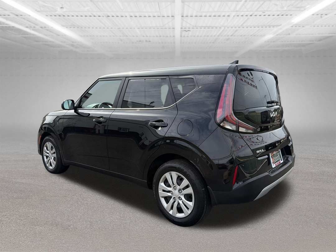 2023 Kia Soul LX - Image 3