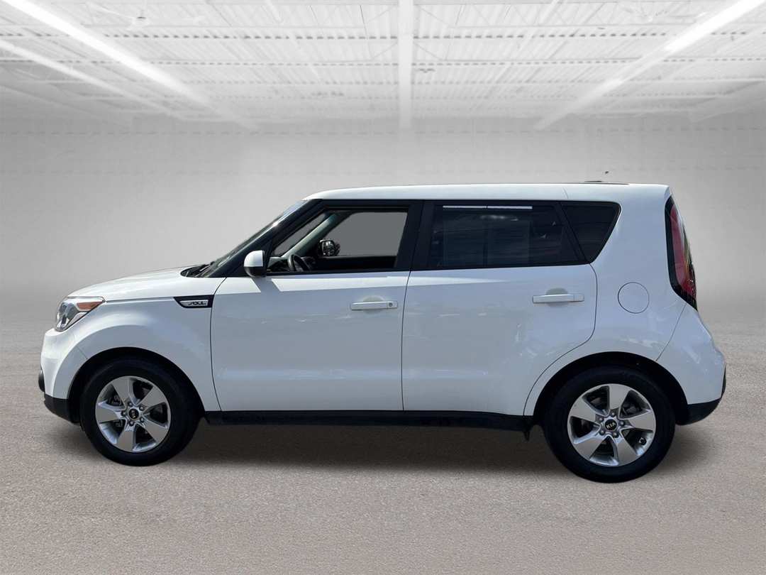 2017 Kia Soul Base - Image 2