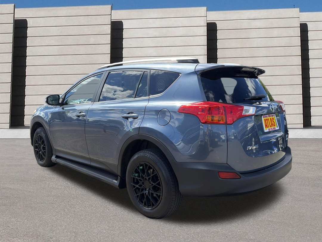 2013 Toyota Rav4 XLE - Image 3