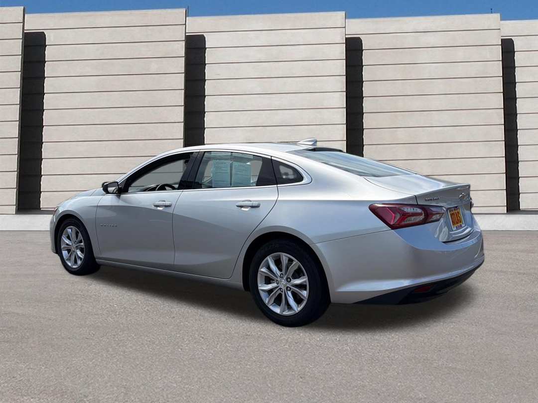 2022 Chevrolet Malibu LT - Image 3