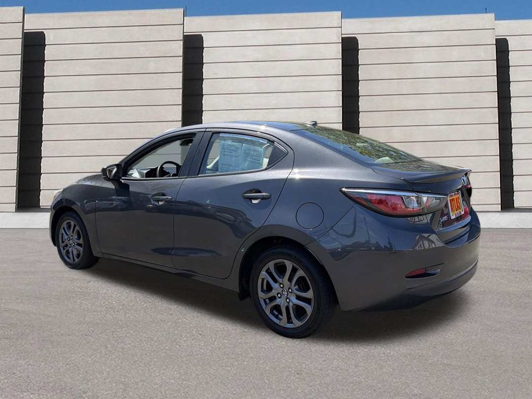 2019 Toyota Yaris - Image 3