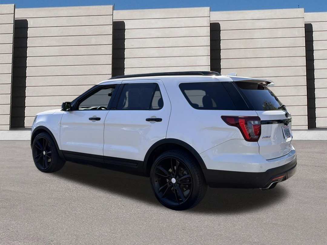 2017 Ford Explorer Sport - Image 3