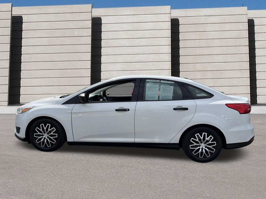 2016 Ford Focus S - Image 2