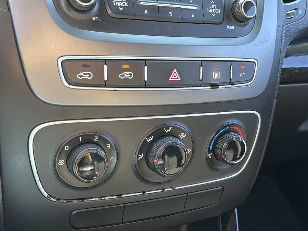 2014 Kia Sorento LX - Photo 19