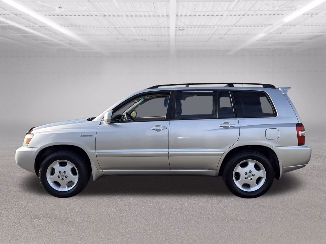 2005 Toyota Highlander - Image 2