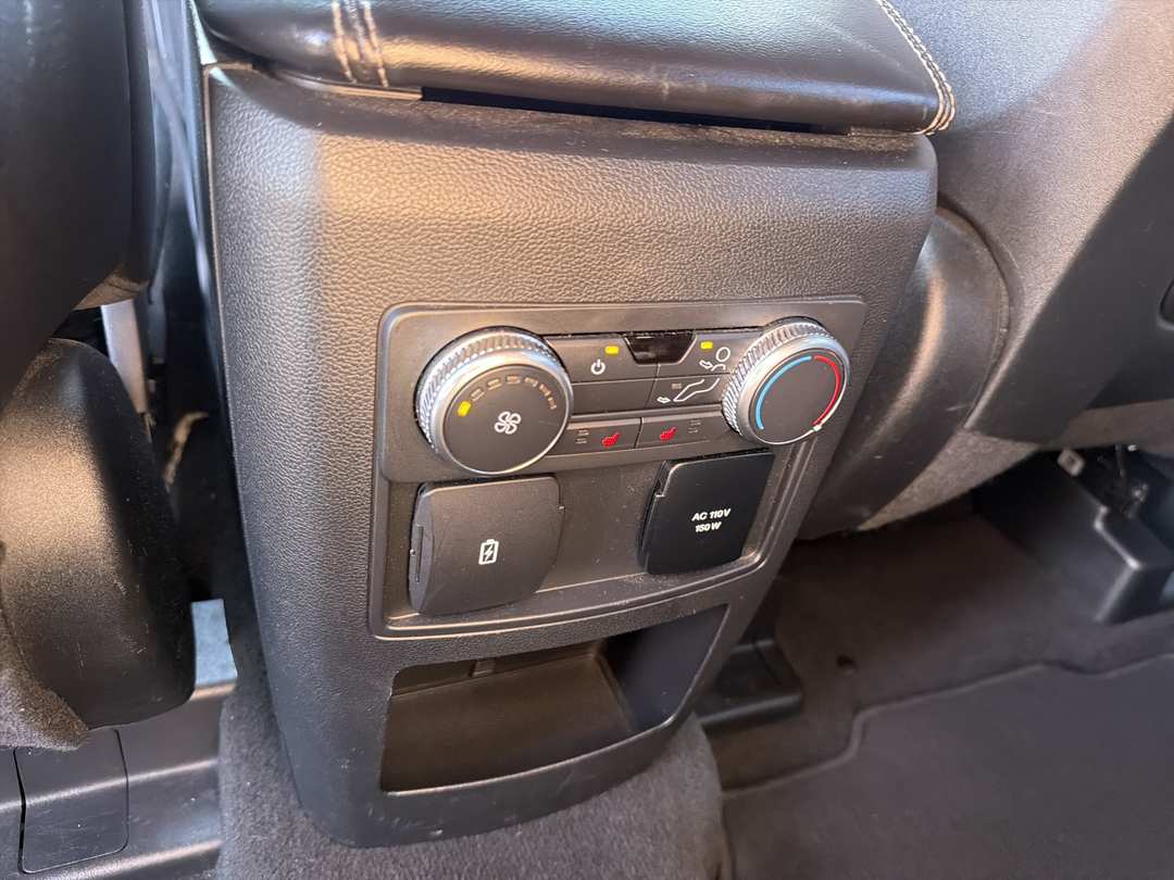 2020 Ford Explorer Limited - Photo 12