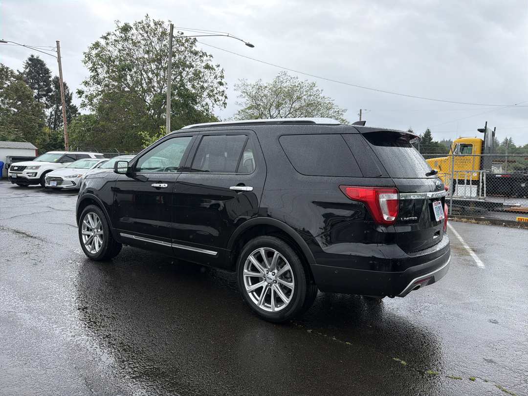 2016 Ford Explorer Limited - Image 3
