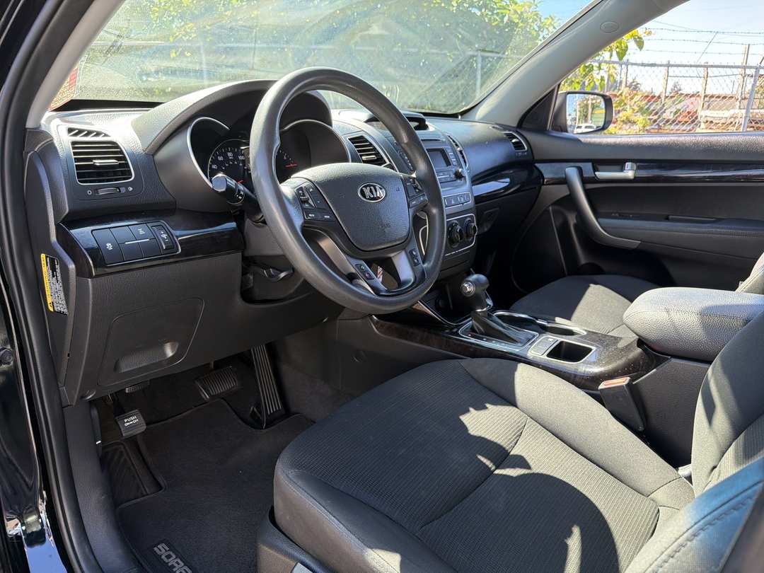 2014 Kia Sorento LX - Photo 7