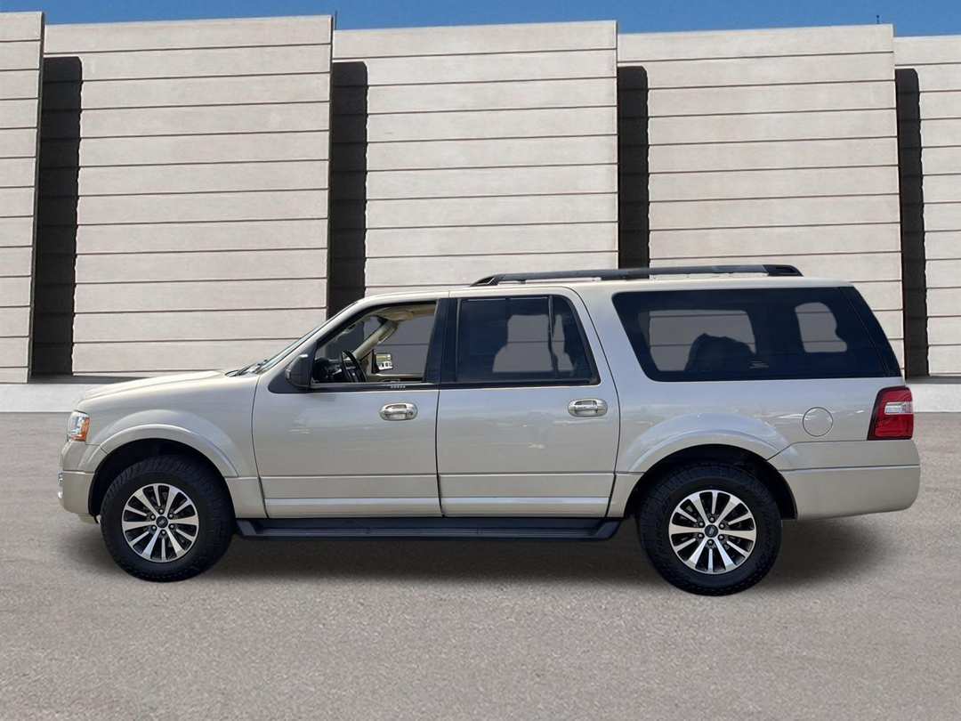 2017 Ford Expedition El - Image 2