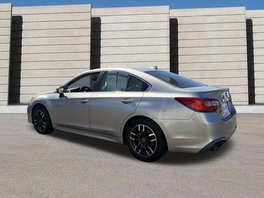 2018 Subaru Legacy Premium - Image 3