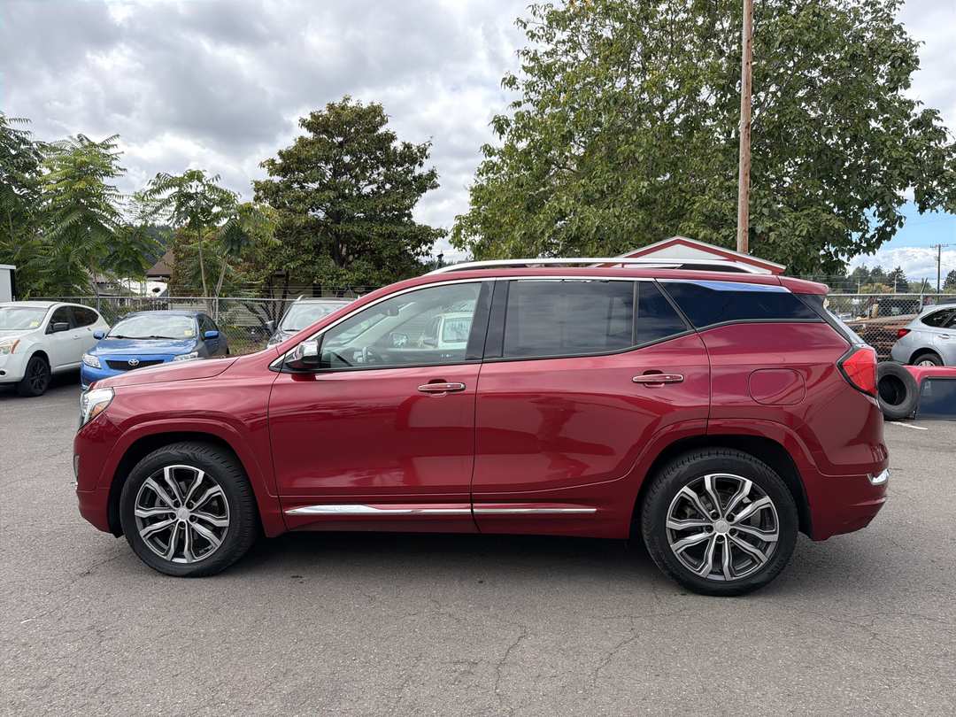 2018 GMC Terrain Denali - Image 2