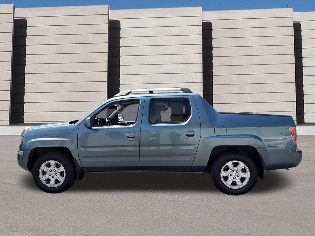 2006 Honda Ridgeline - Image 2