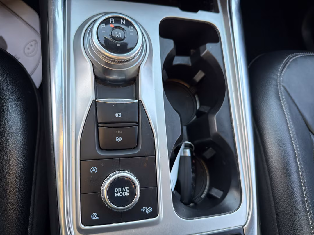 2020 Ford Explorer Limited - Photo 25