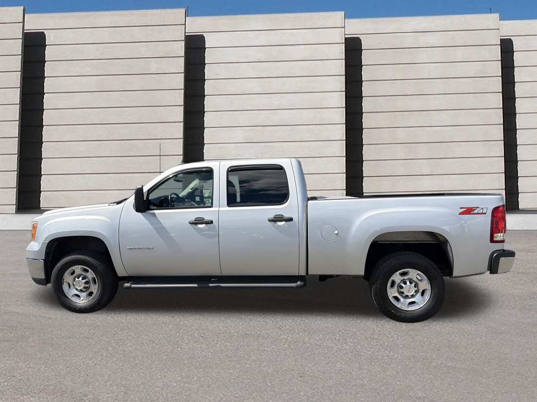 2010 GMC Sierra 2500Hd SLE - Image 2