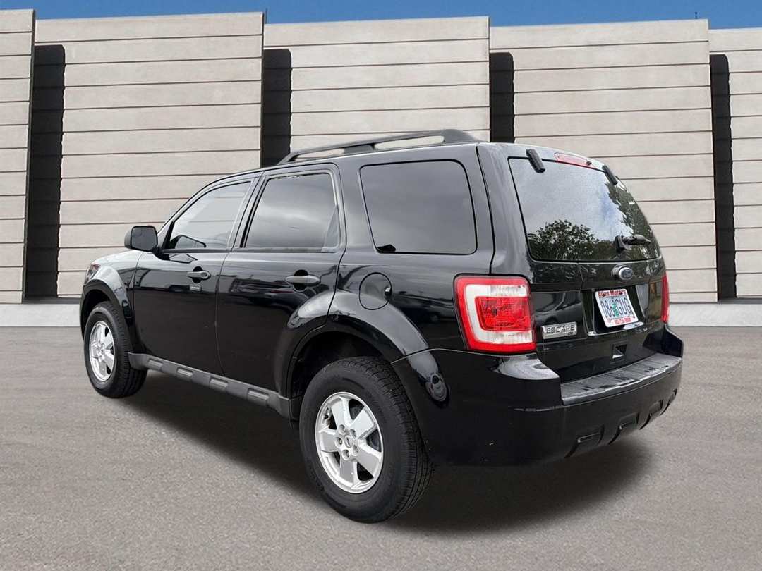 2010 Ford Escape XLT - Image 3