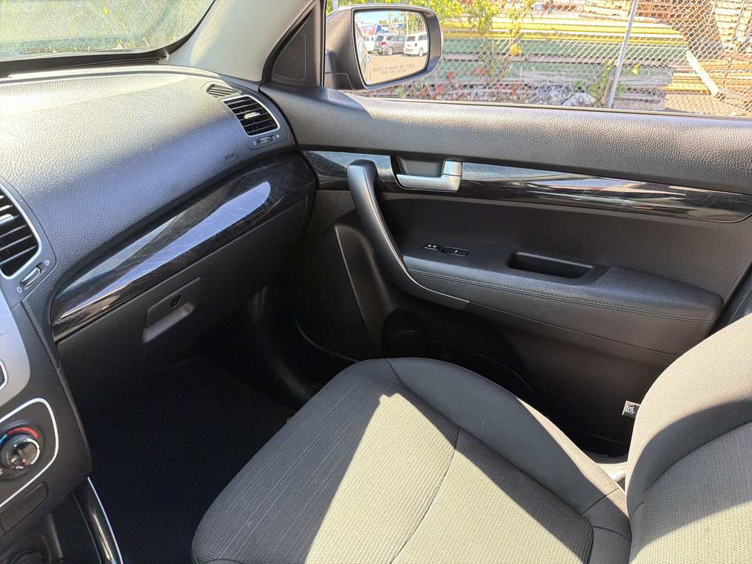 2014 Kia Sorento LX - Photo 22