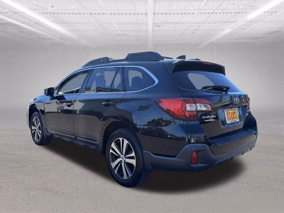 2018 Subaru Outback Limited - Image 3