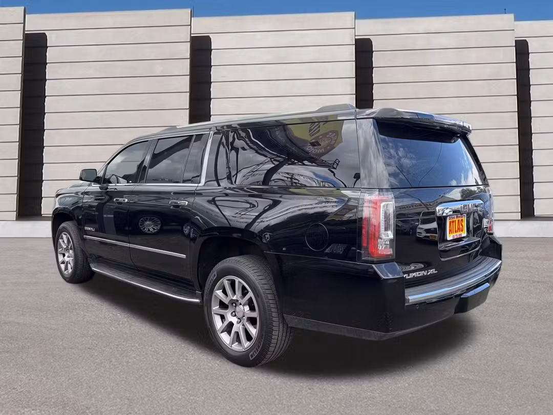 2018 GMC Yukon Xl Denali - Image 2