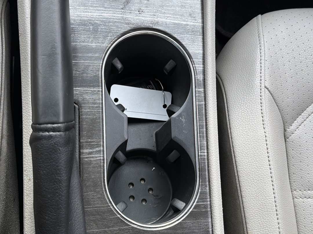 2018 Volkswagen Passat - Image 3