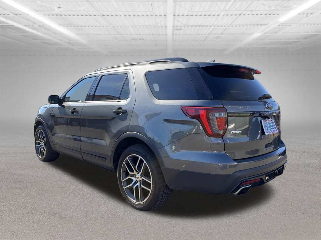 2017 Ford Explorer Sport - Image 3