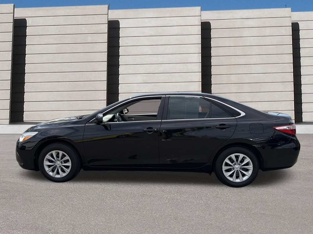 2017 Toyota Camry - Image 2